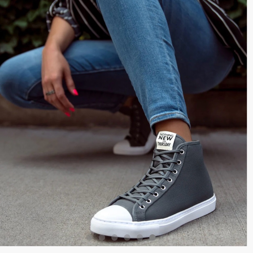 Nothing New High Top Gray and White Sneakers, Size 8